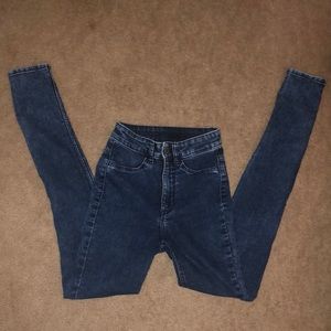 High waisted jeans